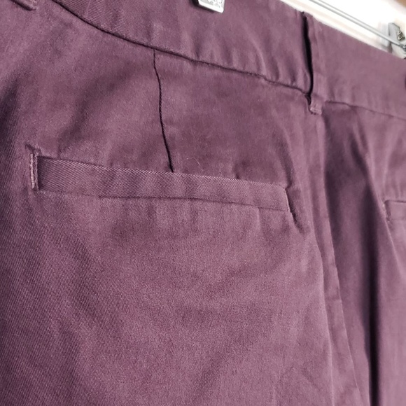 ANN TAYLOR LOFT BUTTON CROPPED PURPLE PANTS 10 - Picture 6 of 9